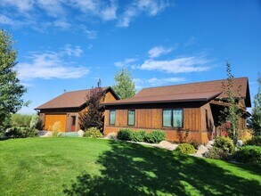 7125 Springhill Rd in Belgrade, MT - Building Photo - Building Photo
