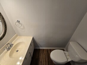 117 Kingsbury Dr in Chapel Hill, NC - Building Photo - Building Photo