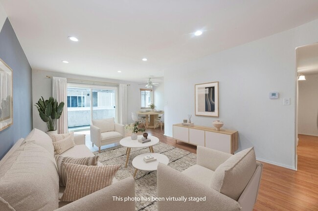 5412 Lindley Ave in Los Angeles, CA - Building Photo - Building Photo