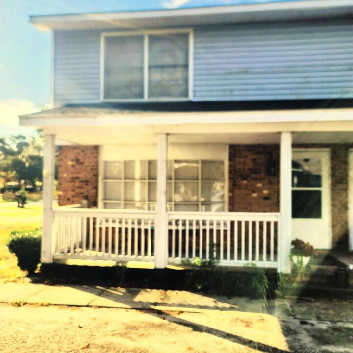 415 Mitchell St in Southport, NC - Building Photo