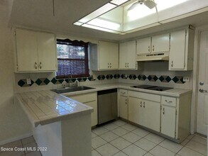 1125 Pine Tree Dr in Satellite Beach, FL - Building Photo - Building Photo