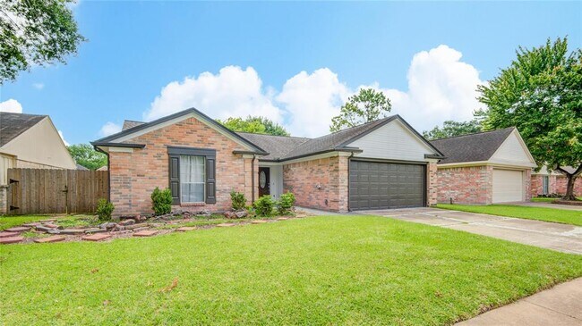 2503 Lively Ln in Sugar Land, TX - Building Photo - Building Photo