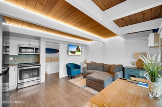 1681 NJ-35 in Seaside Heights, NJ - Building Photo - Building Photo