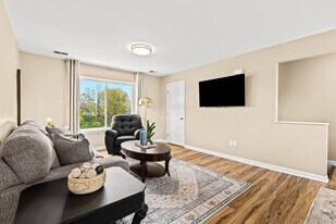 18340 Mesle St, Unit SI ID1032351P in Roseville, MI - Building Photo