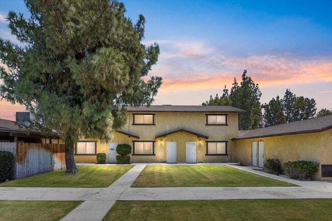 4225 Parkwood Ct in Bakersfield, CA - Building Photo - Building Photo