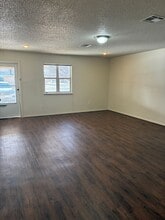 3807 Utica Ave in Lubbock, TX - Building Photo - Building Photo