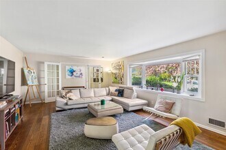 25 Chester Dr in Rye, NY - Building Photo - Building Photo
