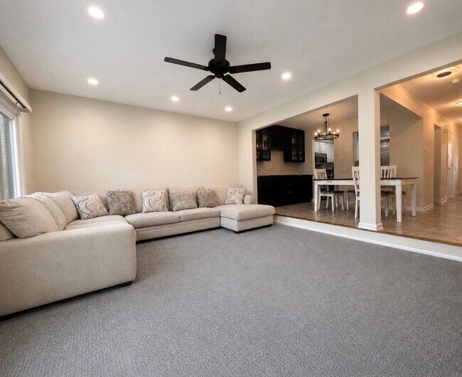 59 Saxonney Cir in Flemington, NJ - Building Photo - Building Photo