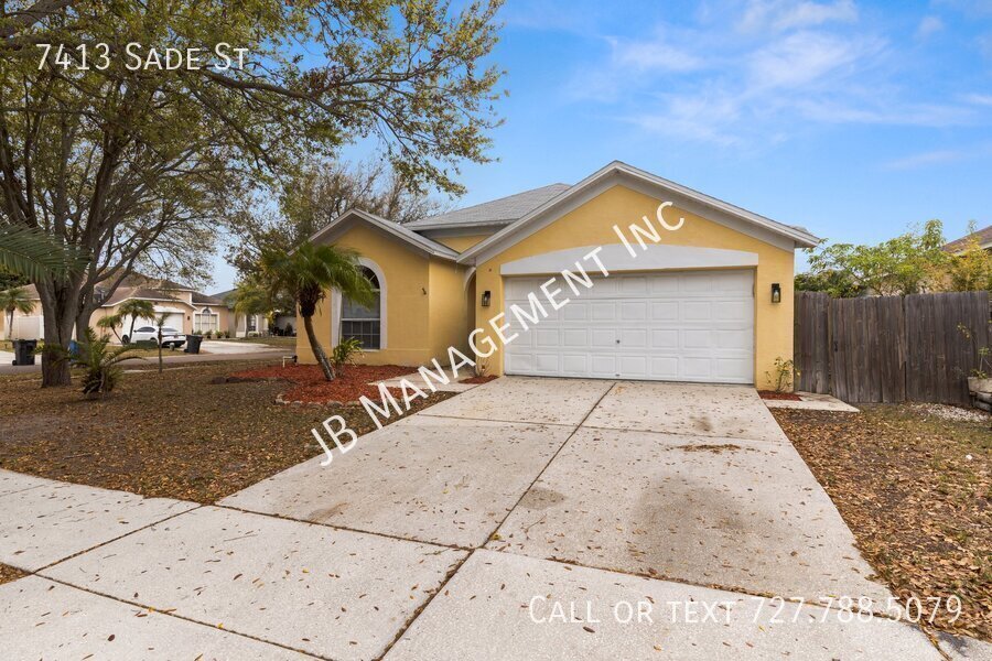 7413 Sade St in Tampa, FL - Building Photo