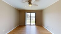 904 University Oaks Blvd, Unit 121 in College Station, TX - Building Photo - Building Photo