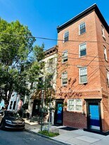 421 S 17th St, Unit 1 in Philadelphia, PA - Building Photo