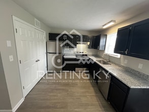 319 Peachtree Rd in Nicholasville, KY - Building Photo - Building Photo