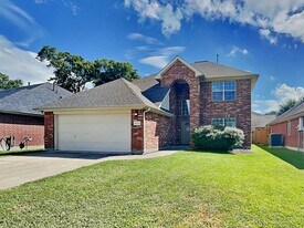 6830 Atasca Creek Dr in Humble, TX - Building Photo