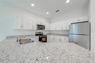 2122 Penny Ln in Kissimmee, FL - Building Photo - Building Photo