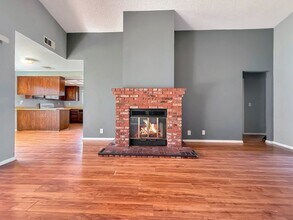 2500 Topaz Ln in Lancaster, CA - Building Photo - Building Photo