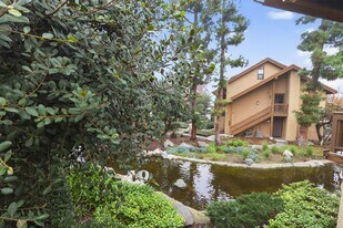 25 Tangelo in Irvine, CA - Building Photo