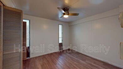 910 Ahana St in Honolulu, HI - Building Photo - Building Photo