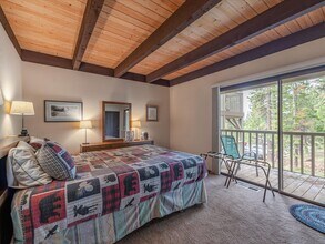 1001 Commonwealth Dr in Kings Beach, CA - Building Photo - Building Photo