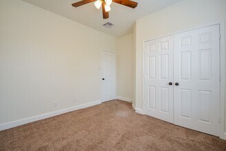 4927 Lattimore Creek Dr in Houston, TX - Building Photo - Building Photo