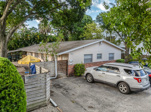 925 W Las Olas Blvd in Fort Lauderdale, FL - Building Photo - Building Photo