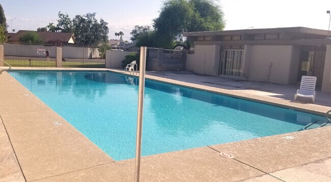 950 S Valencia-Unit -Unit 11 in Mesa, AZ - Building Photo - Building Photo