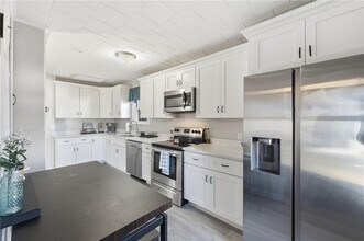 213 St Louis Ave in Woonsocket, RI - Building Photo - Building Photo