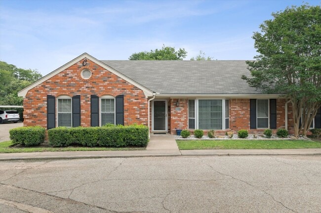 property at 5222 Lake Shore Dr