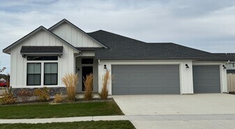 17453 N Newell Ave in Nampa, ID - Building Photo