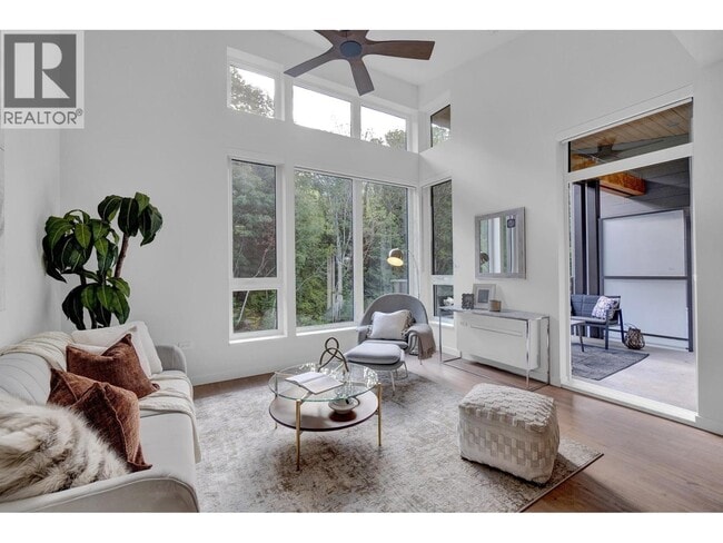 property at 1506 Scott Crescent
