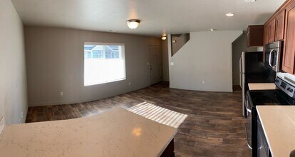 730 E 150 N in Vineyard, UT - Building Photo - Building Photo