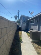 207 Santa Clara Plz in Fullerton, CA - Building Photo - Building Photo