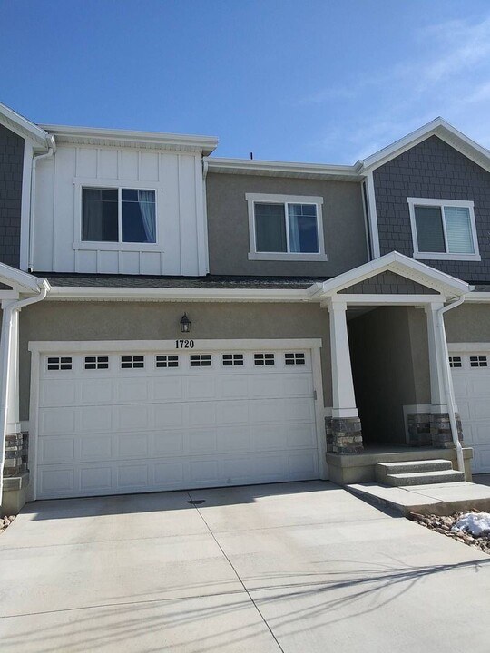 1720 N 3830 W in Lehi, UT - Building Photo