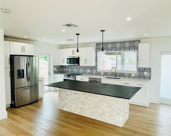 924 SW 11th St in Boca Raton, FL - Building Photo - Building Photo