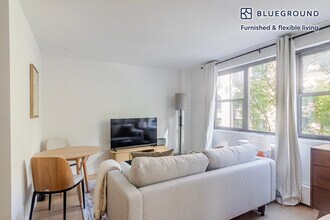 227 E 59th St in New York, NY - Building Photo - Building Photo