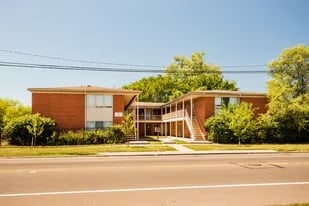 Chalmers Apartments in Detroit, MI - Foto de edificio - Building Photo