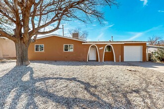 12412 Grand Ave NE in Albuquerque, NM - Building Photo - Building Photo