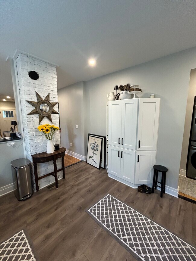 448 Crescent Ave, Unit Lower in Buffalo, NY - Building Photo - Building Photo