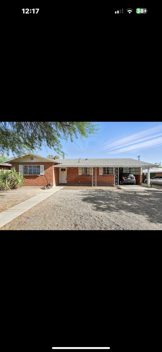 5720 E 4th St in Tucson, AZ - Building Photo