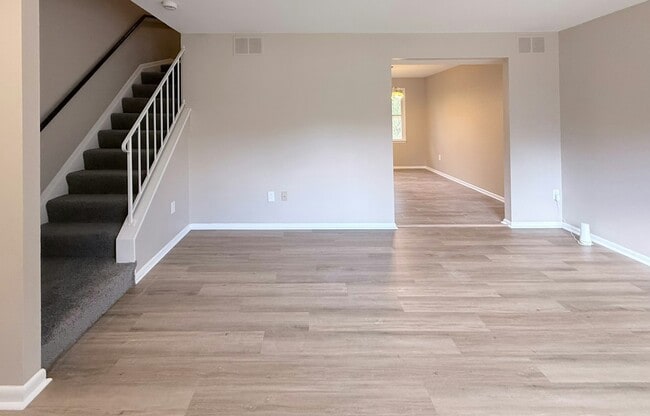 9242 Woodcreek Ct in Parkville, MD - Building Photo - Building Photo