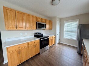 319 Sandy Ct in Bowling Green, KY - Building Photo - Building Photo