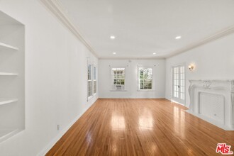 6544 W Olympic Blvd in Los Angeles, CA - Building Photo - Building Photo