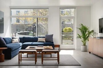 3098 W Kyne St in San Mateo, CA - Building Photo - Building Photo