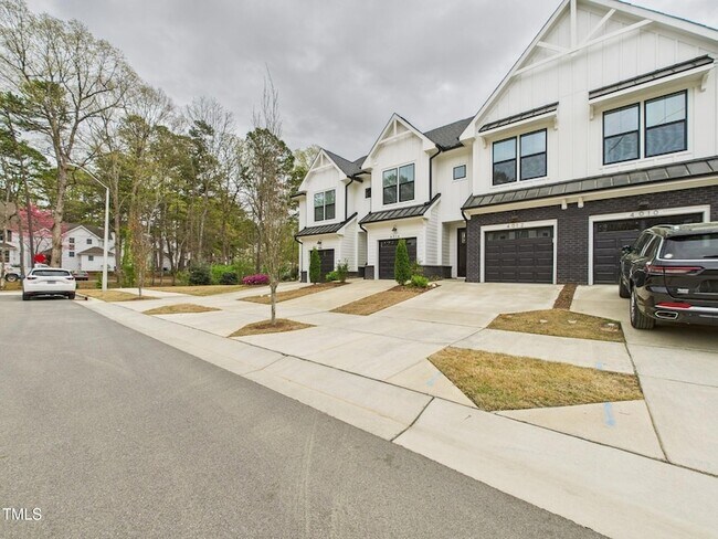 4012 Emerald Grn Rd, Unit 1 in Raleigh, NC - Building Photo - Building Photo