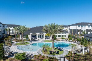 Holly Grove in Davenport, FL - Building Photo