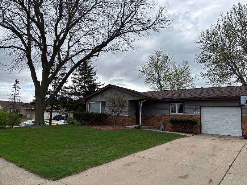 800 Spahn Dr-Unit -800 in Waunakee, WI - Building Photo