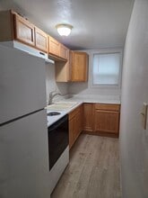 306 1st Ave, Unit 3 in Lewiston, ID - Foto de edificio - Building Photo