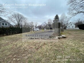 135 Evergreen Ave in Hamden, CT - Building Photo - Building Photo