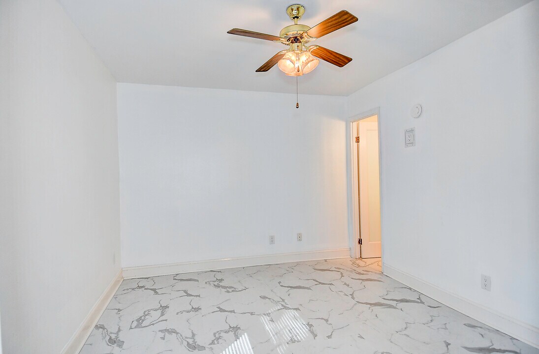 3813 Clearwood Ct in Virginia Beach, VA - Building Photo