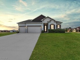 2032 NW 32nd Ct in Cape Coral, FL - Building Photo