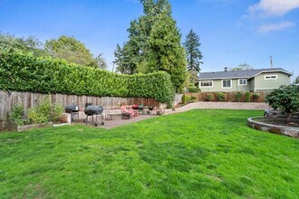 683 NE 52nd Ave in Portland, OR - Building Photo - Building Photo